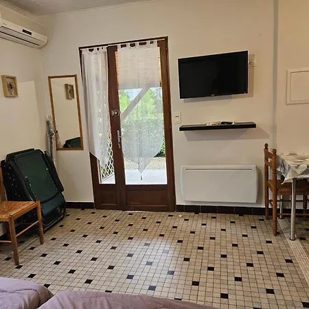 Mf N 4 Apartmán *